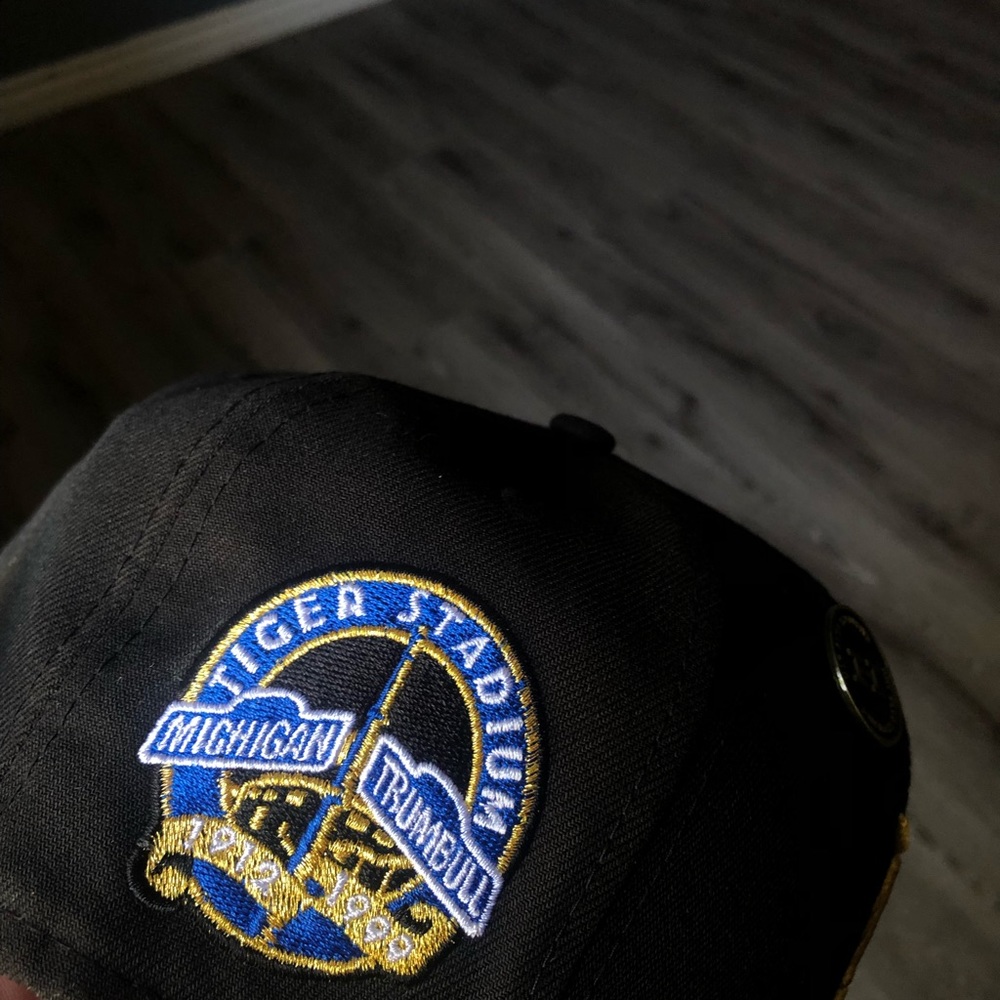 Hat club rolling papers pack size 7 1/4